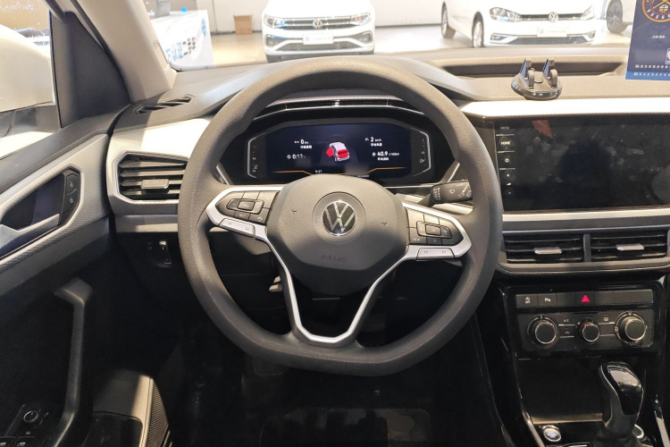 Volkswagen Tacqua 2024 car image #11