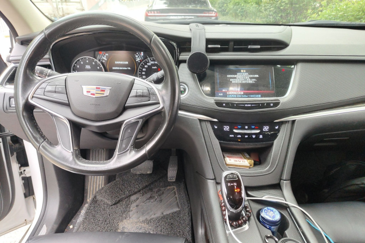 2018 #11 2018 car image #11