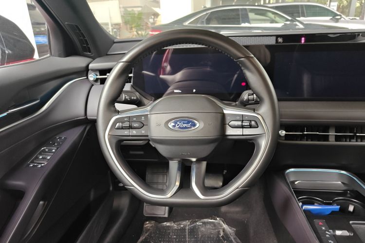 Ford Mondeo 2024 car image #11