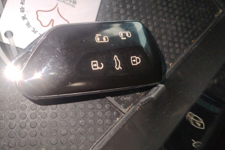 Volkswagen Viloran 2023 #11 Volkswagen Viloran 2023 immagine di auto #11