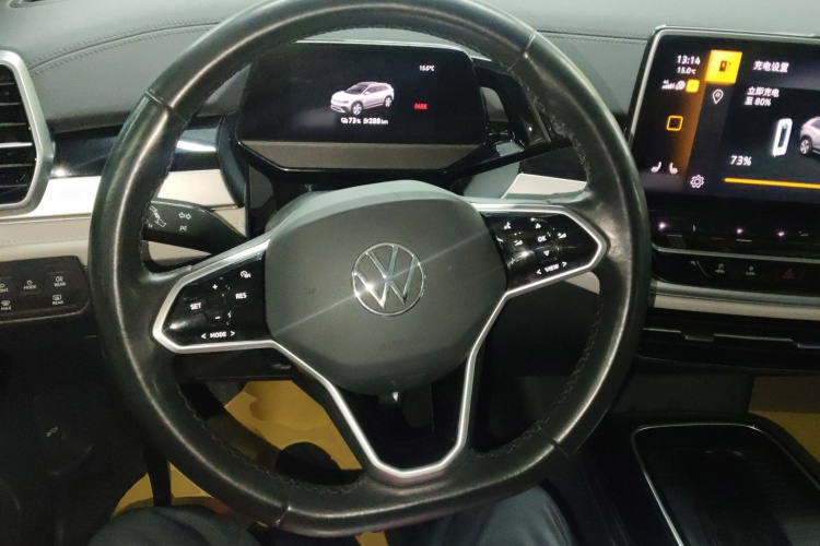 Volkswagen ID.6 Crozz 2022 immagine di auto #11