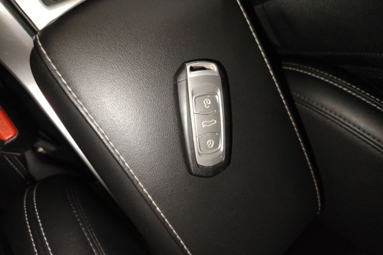 GEELY Boyue 2020 #11 GEELY Boyue 2020 car image #11