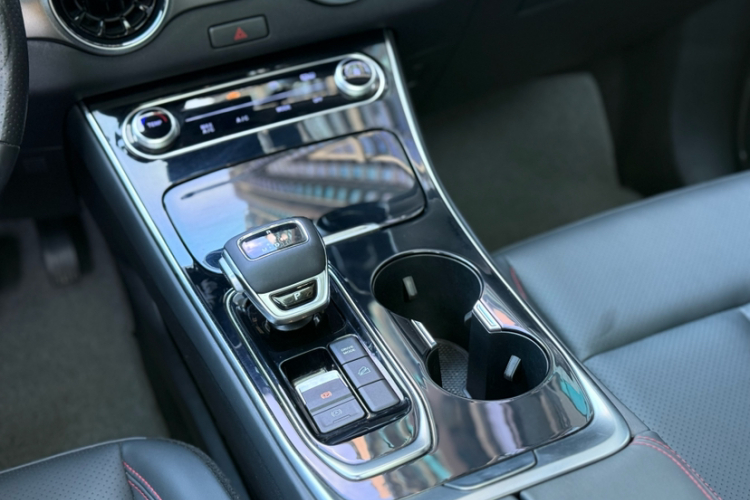 Forthing T5 EVO 2021 car image #11