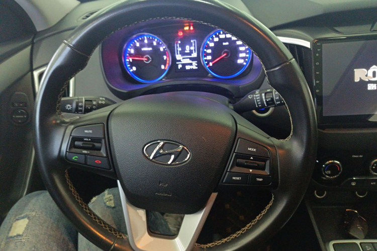 Hyundai ix25 2018 #11 Hyundai ix25 2018 car image #11