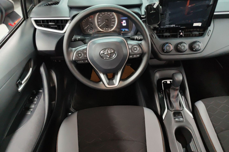 Toyota Corolla 2023 car image #11