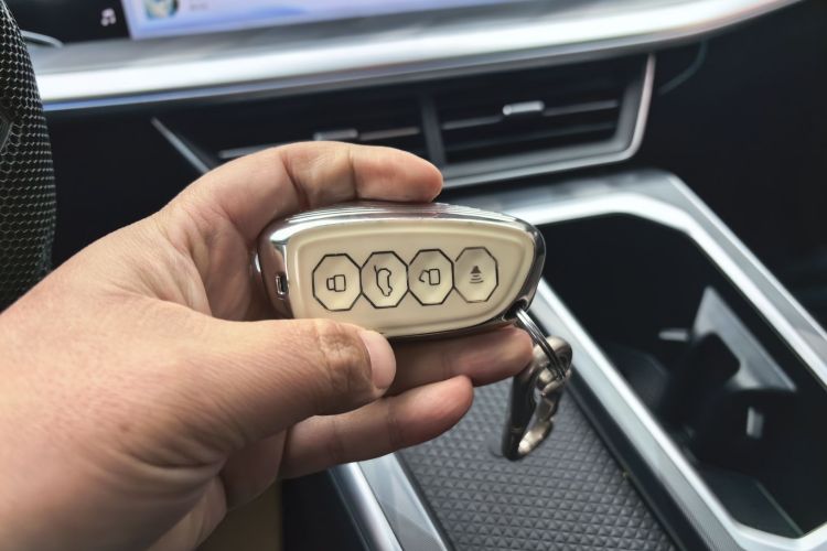 Haval XY 2022 #11 Haval XY 2022 car image #11