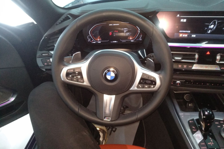 BMW Z4 2023 car image #11