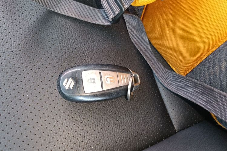 Suzuki Vitara 2016 image de voiture #11