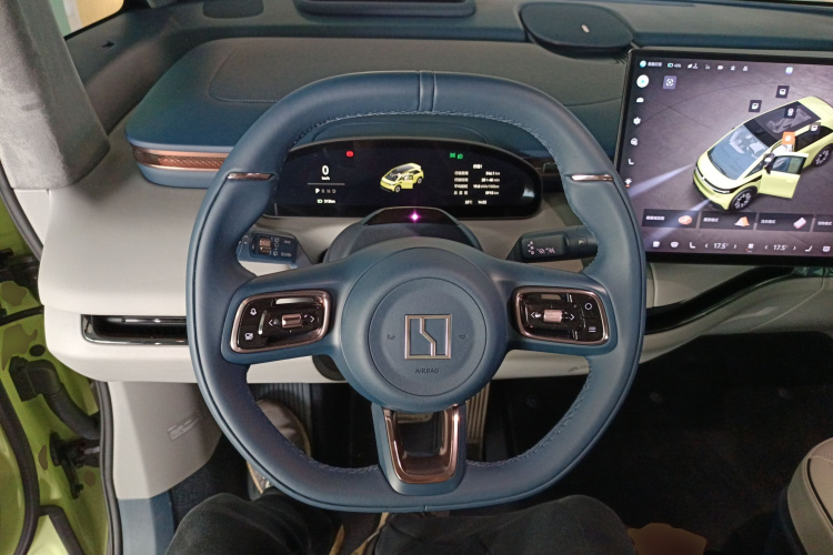 Zeekr MIX 2024 car image #11