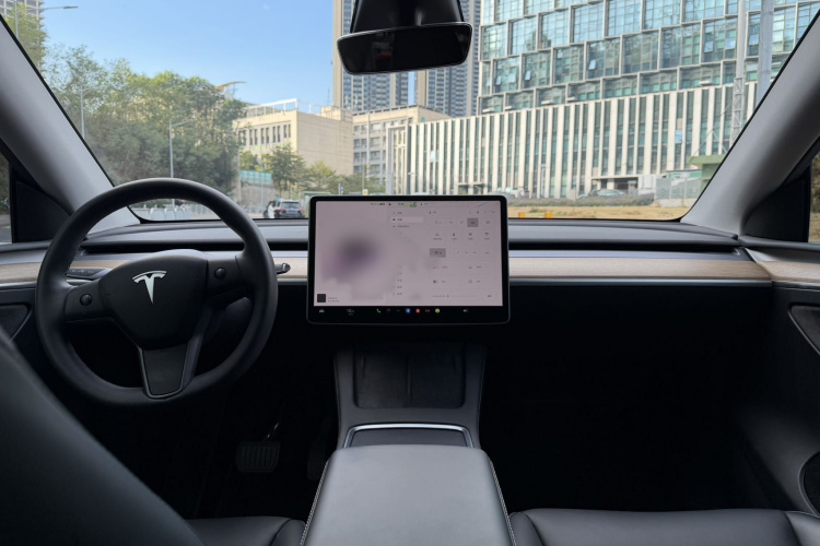 Tesla Model Y 2023 #11 Tesla Model Y 2023 immagine di auto #11