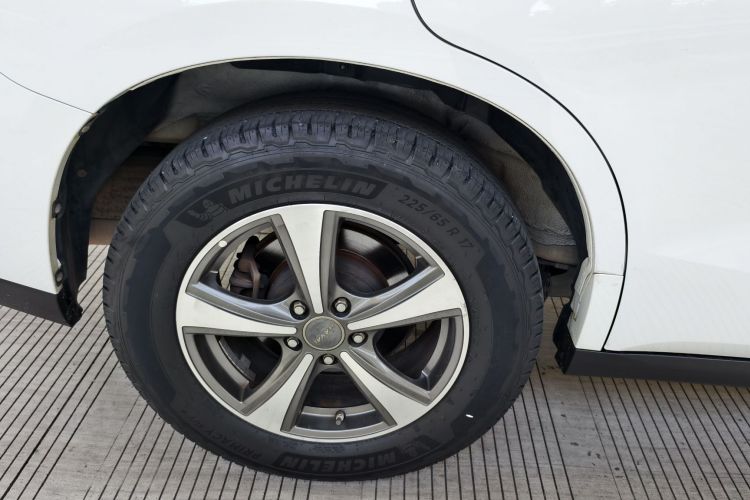 Haval M6 2018 car image #11