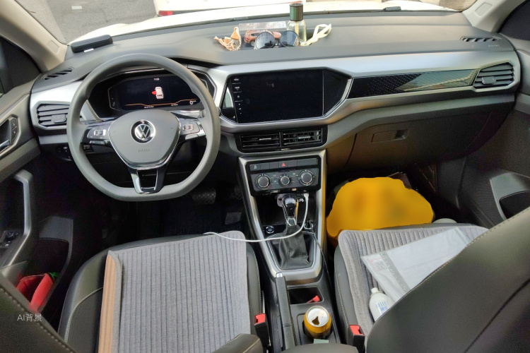 Volkswagen T-Cross 2023 car image #11