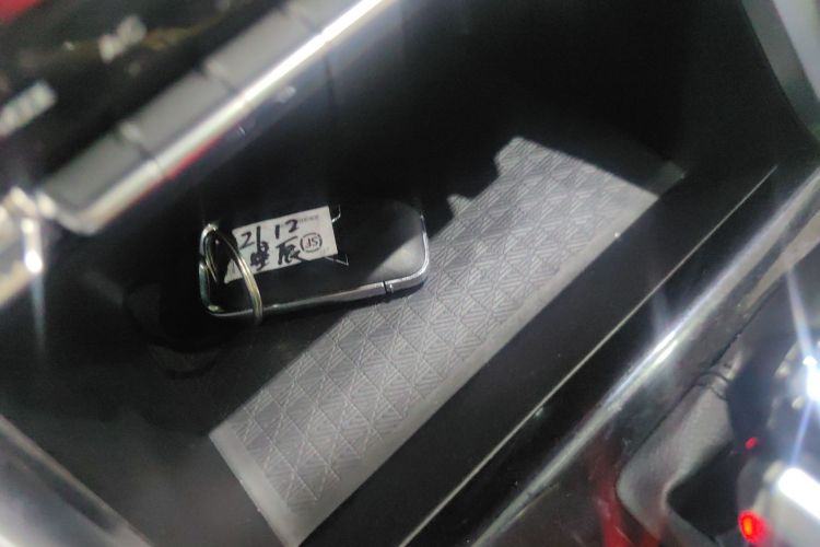 Wuling Asta 2021 #11 Wuling Asta 2021 صورة سيارة #11