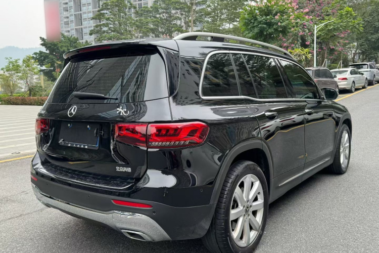 Mercedes-Benz GLB Class 2020 car image #11