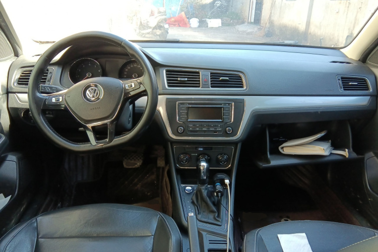 Volkswagen Gran Lavida 2017 immagine di auto #11