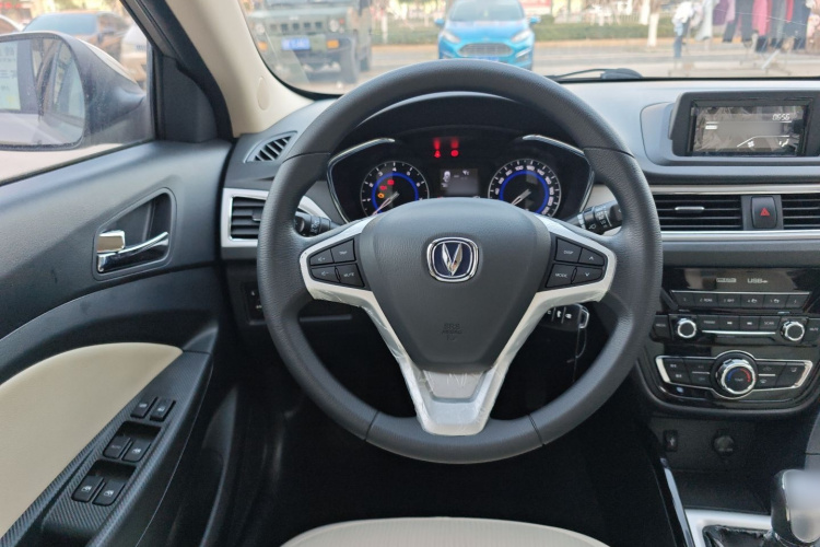 Changan Alsvin V7 2017 #11 Changan Alsvin V7 2017 car image #11