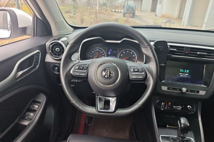 MG ZS 2018 изображение автомобиля #11