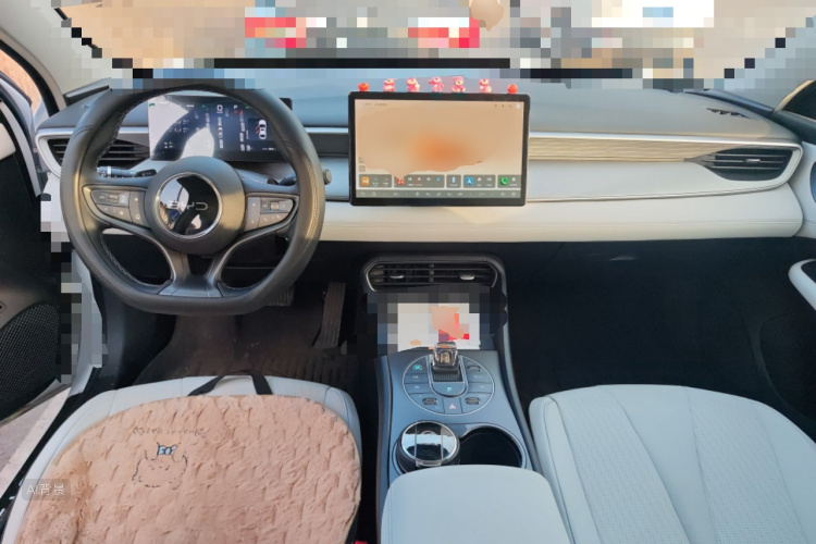 BYD Seal 05 DM-i 2025 #11 BYD Seal 05 DM-i 2025 car image #11