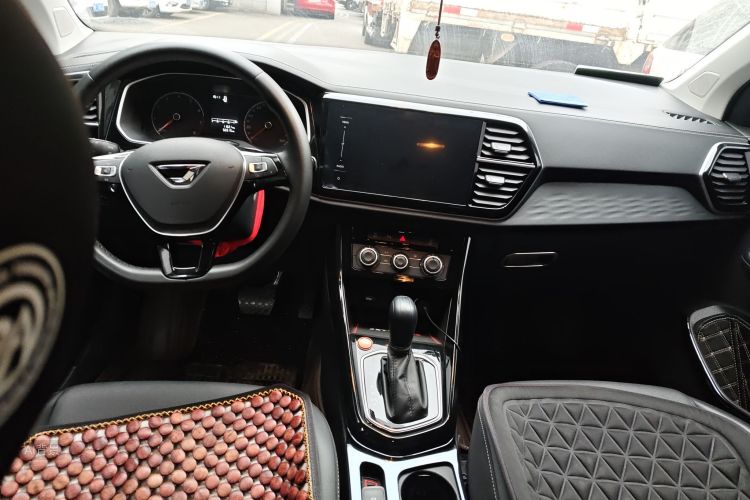 VS5 2021 car image #11
