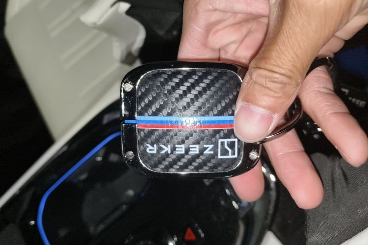 极氪 极氪009 2023 汽车图片 #11