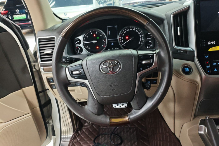 Toyota 2020 car image #11