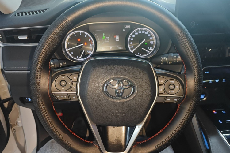 Toyota Harrier 2023 immagine di auto #11