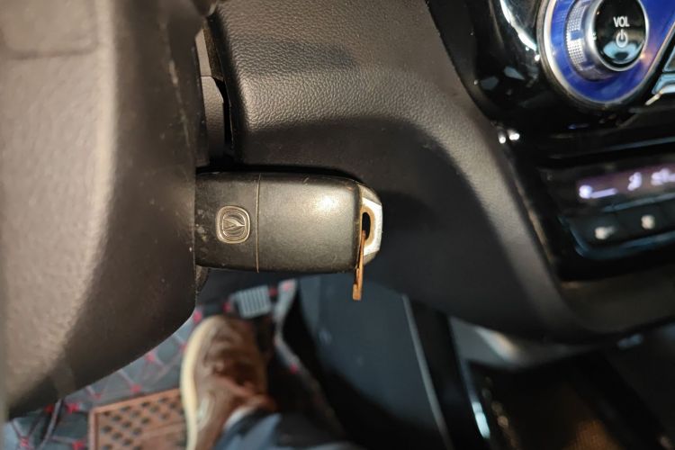 Changan Alsvin 2018 car image #11