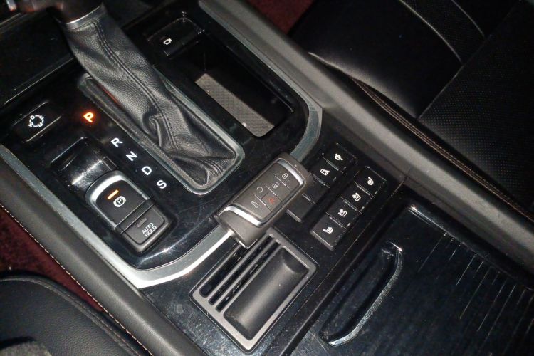 GAC Trumpchi GS8 2019 car image #11