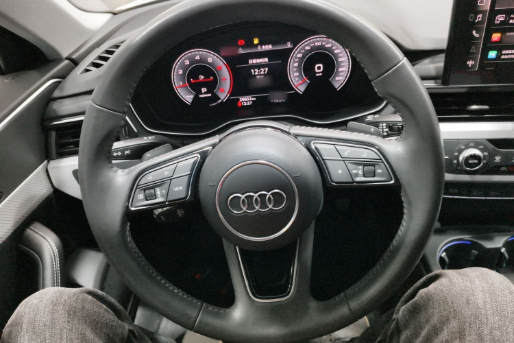 Audi A4L 2021 car image #11