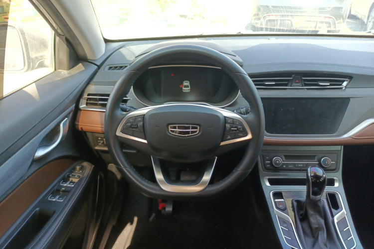 Emgrand 2021 car image #11