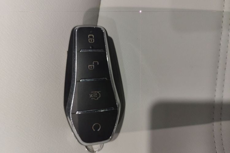 BYD Yuan Pro 2022 #11 BYD Yuan Pro 2022 car image #11