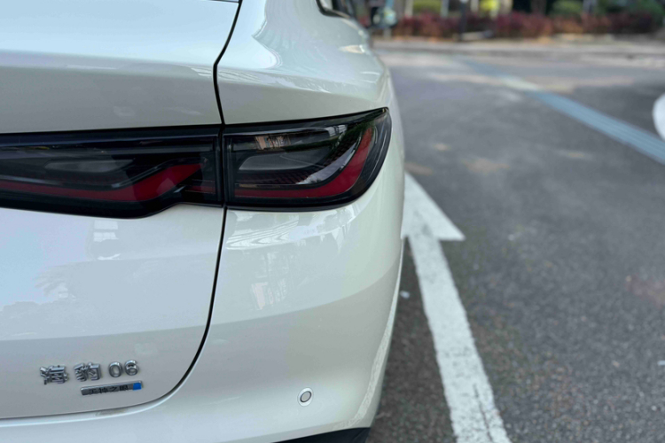 BYD Seal 06 New Energy 2025 #11 BYD Seal 06 New Energy 2025 car image #11