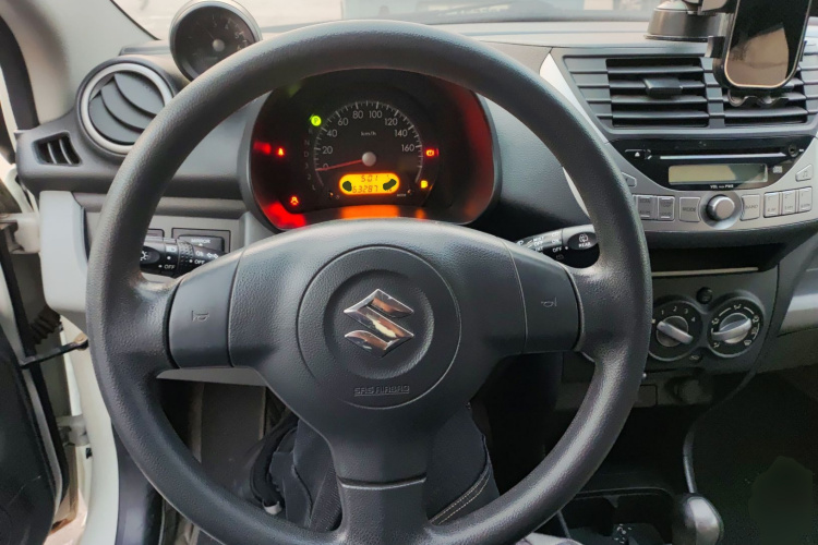 Suzuki 2014 car image #11