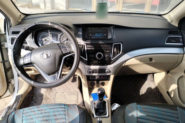 Great Wall C30 2015 #11 Great Wall C30 2015 car image #11