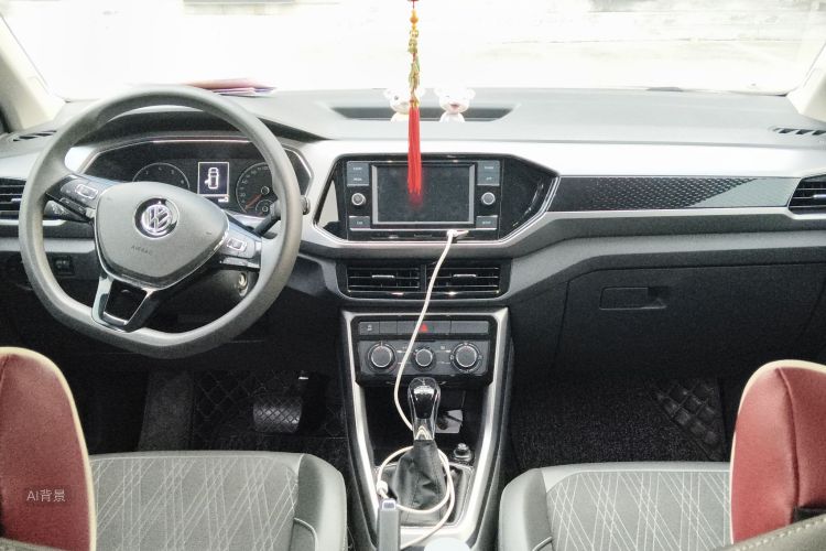 Volkswagen T-Cross 2020 #11 Volkswagen T-Cross 2020 car image #11