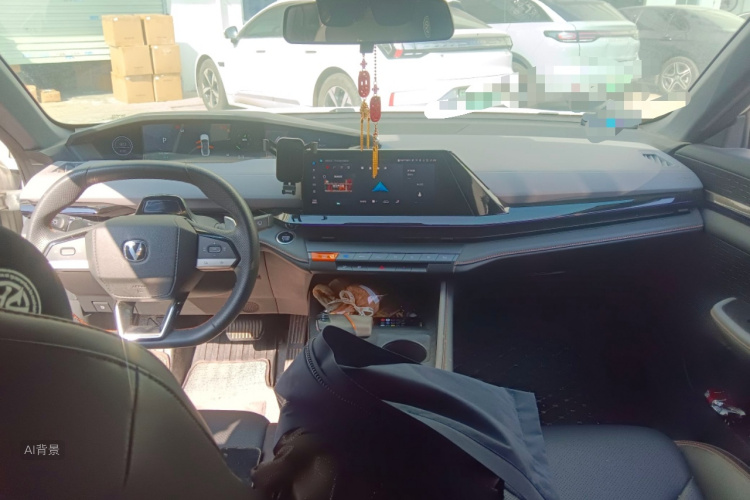 Changan UNI-V 2022 car image #11