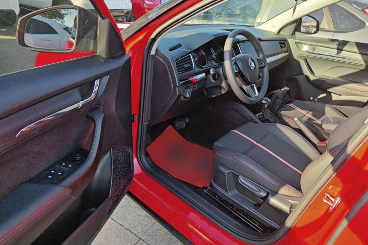 Skoda Kamiq 2021 car image #11