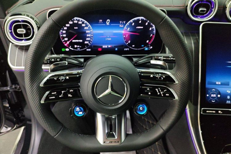 Mercedes-Benz GLC AMG 2025 immagine di auto #11