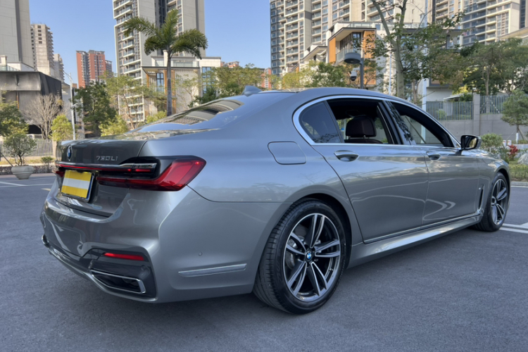 BMW 7 Series 2020 immagine di auto #11