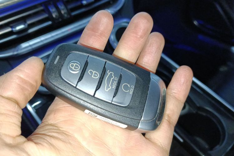 HongQi H9 2021 car image #11