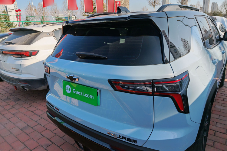 Chevrolet Equinox Plus 2024 #11 Chevrolet Equinox Plus 2024 car image #11