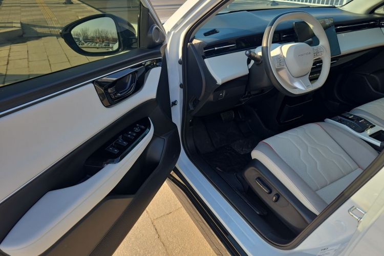 Honda e:NS2 2025 car image #11