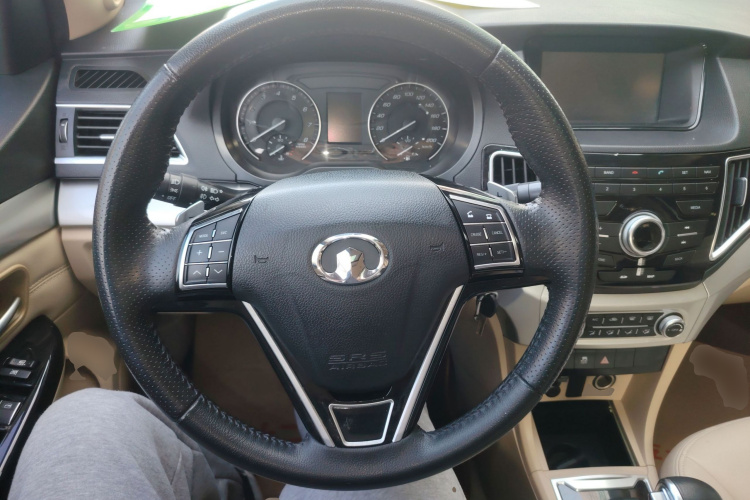 Great Wall C30 2017 изображение автомобиля #11