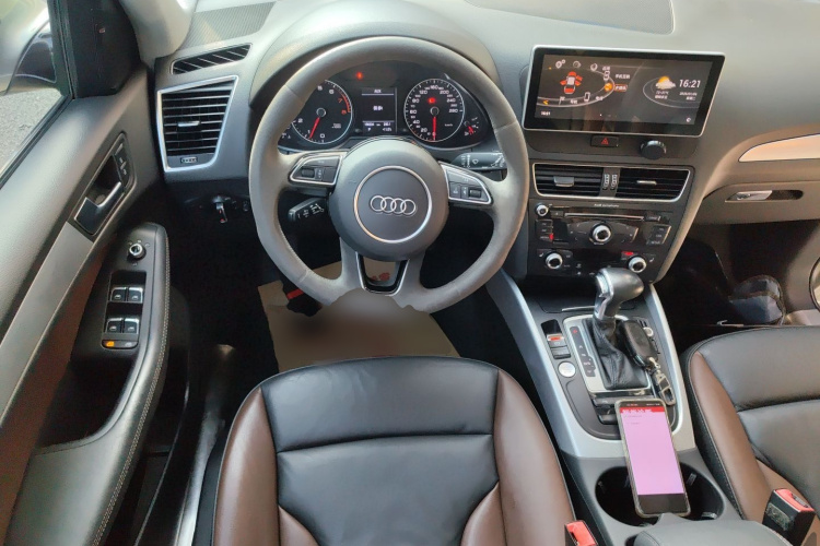 Audi Q5 2017 car image #11