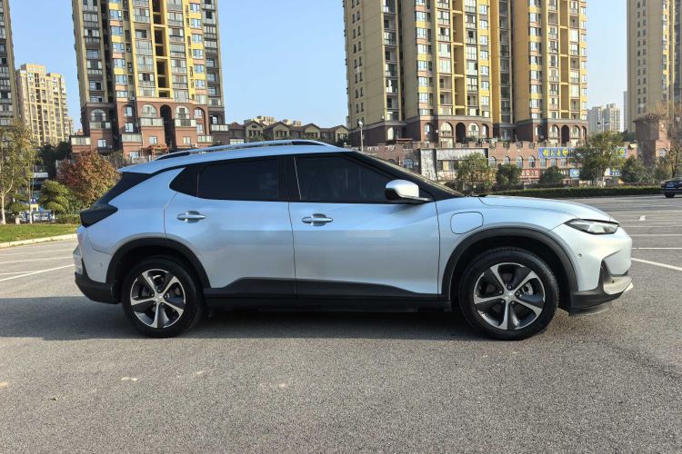 Chevrolet Charm 2021 car image #11