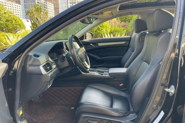 Honda Accord 2020 car image #11