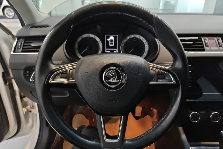 Skoda Octavia 2018 #11 Skoda Octavia 2018 car image #11