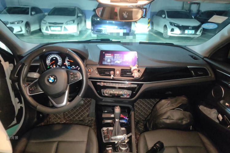 BMW 1 Series 2019 car image #11