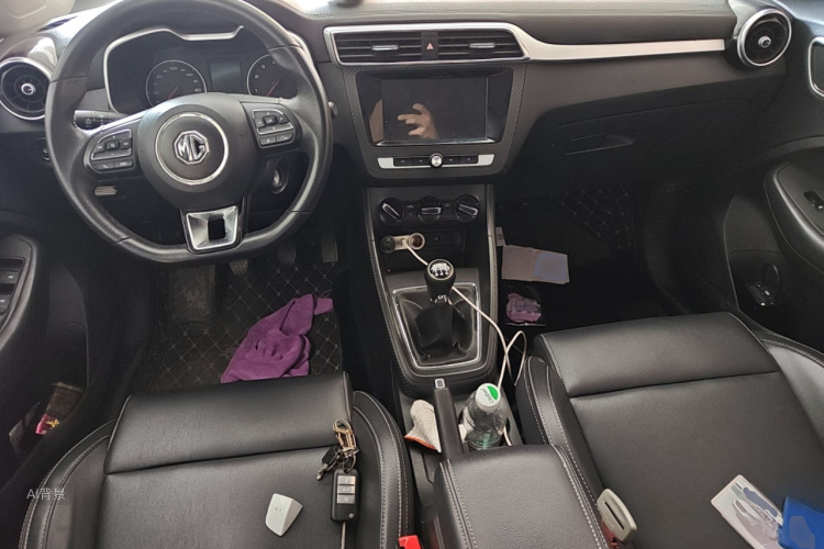 MG ZS 2018 imagen de coche #11