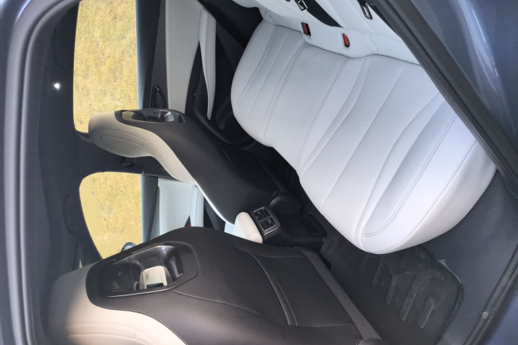 BYD Seal 06 New Energy 2025 car image #11